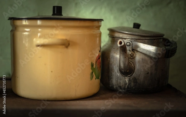 Obraz old pot and tea kettle 