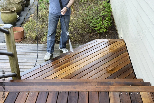 Obraz Man Washing Deck