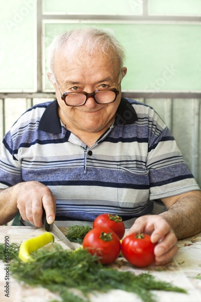 Obraz elderly man preparing healthy food