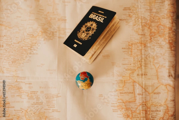 Obraz earth globe on wood