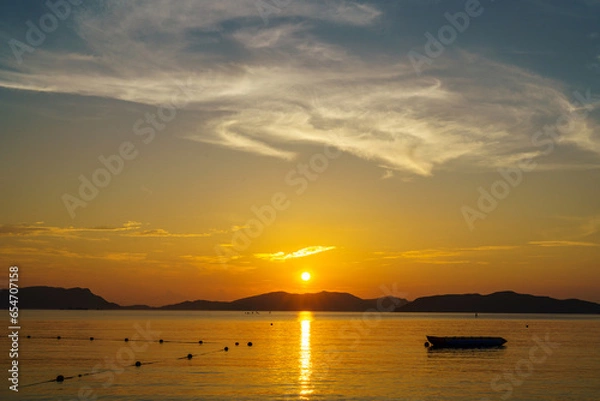 Fototapeta 沖縄　離島の夕暮れ２