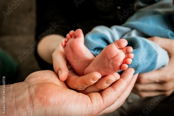 Obraz in Händen gehalten