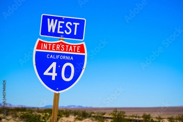 Fototapeta An Interstate 40 sign on the planes of the Texas panhandle