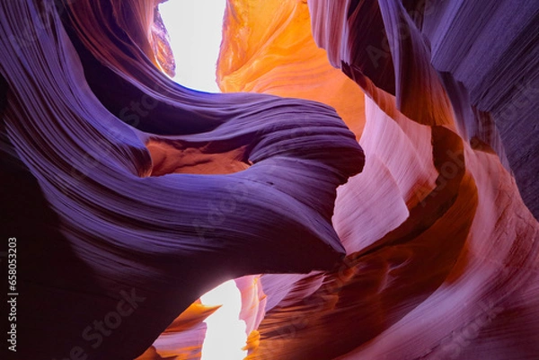 Obraz Lady in the wind sandstone formation 