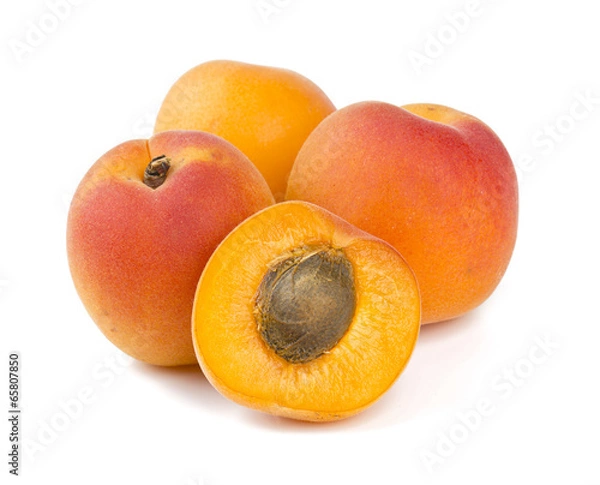 Fototapeta apricots isolated on white