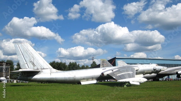 Obraz Самолет в Монино на фоне неба