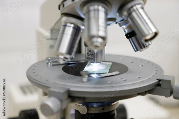 Obraz microscope in laboratory