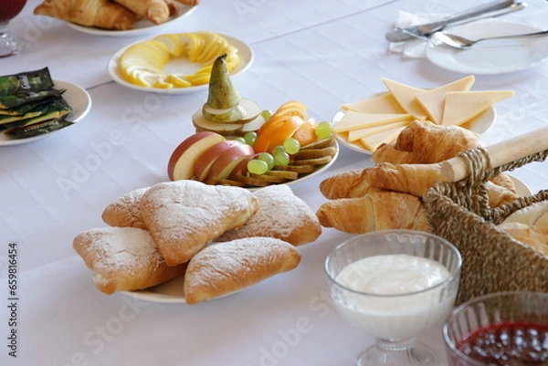 Obraz breakfast with croissants and coffee