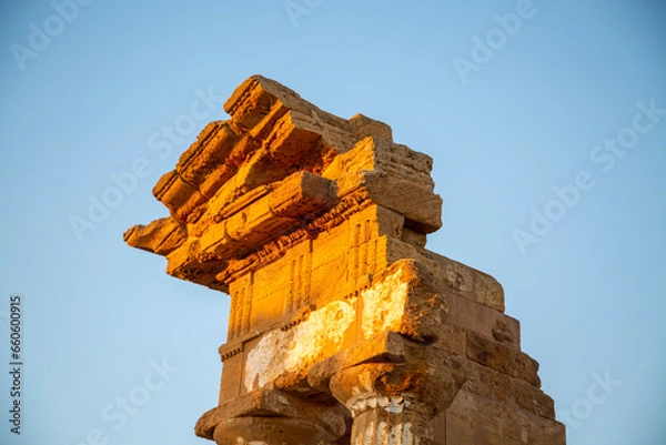 Obraz Ruins in Temple Valley