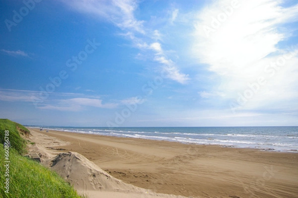 Obraz 爽やかな青空と千里浜なぎさドライブウェイ海岸線