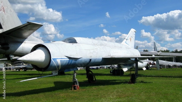 Obraz Самолет Е-125м в Монино на фоне неба