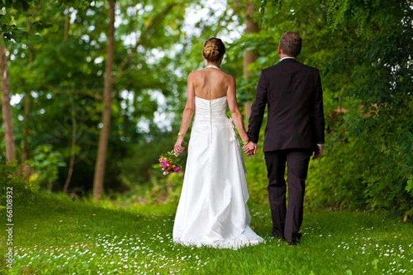 Obraz Hochzeitspaar im Wald
