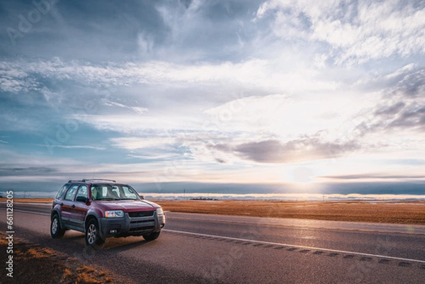 Fototapeta 夕陽ドライブ (カナダ - アルバータ)