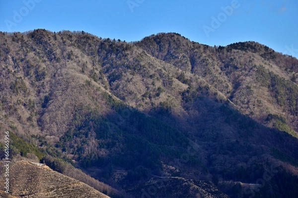 Fototapeta 道志山塊の御正体山より赤岩と今倉山を望む
