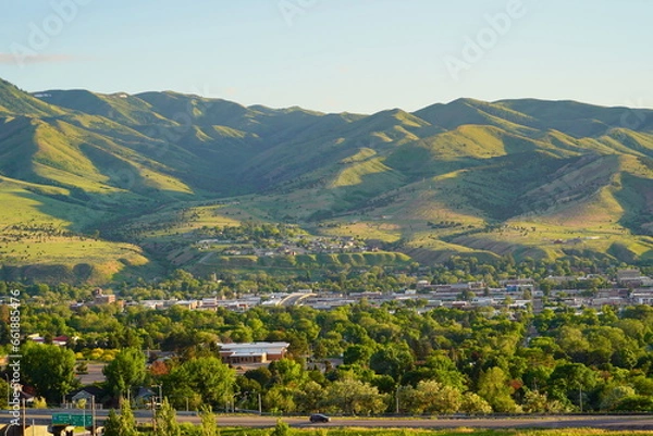 Obraz Landscape of house and mountain in city Pocatello in the state of Idaho