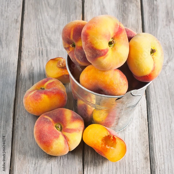 Obraz Flat or saturn peaches