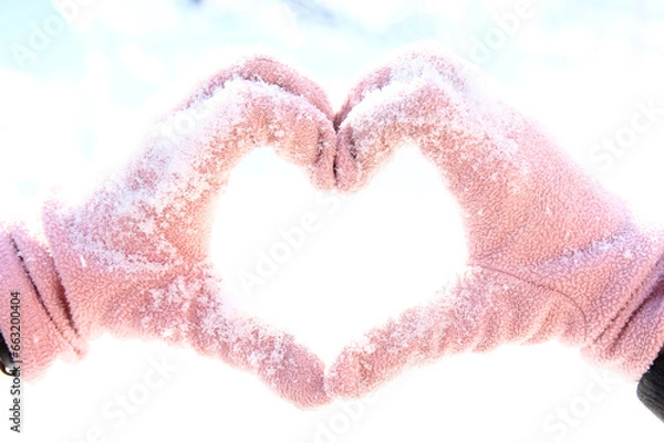 Fototapeta heart snow gloves hands winter