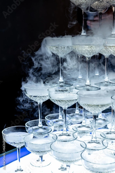 Obraz glasses on the table