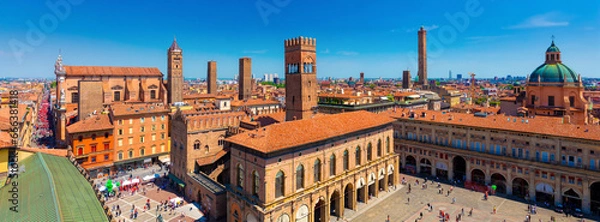 Fototapeta Panoramic view of the historical center with the towers of Bologna and the main square Piazza Maggiore, Bologna, Italy