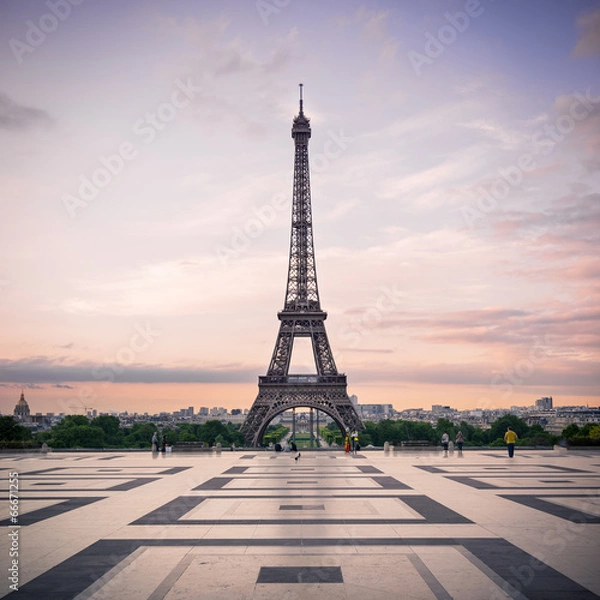 Fototapeta Trocadero i Wieża Eiffla w słońcu. Paryż, Francja.