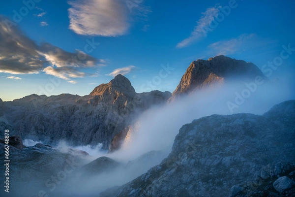 Obraz clouds over the mountains
