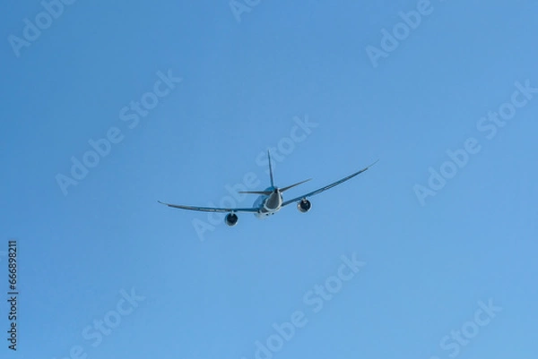 Fototapeta 離陸していく飛行機