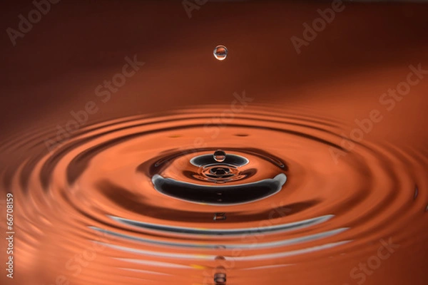 Obraz a drop circles