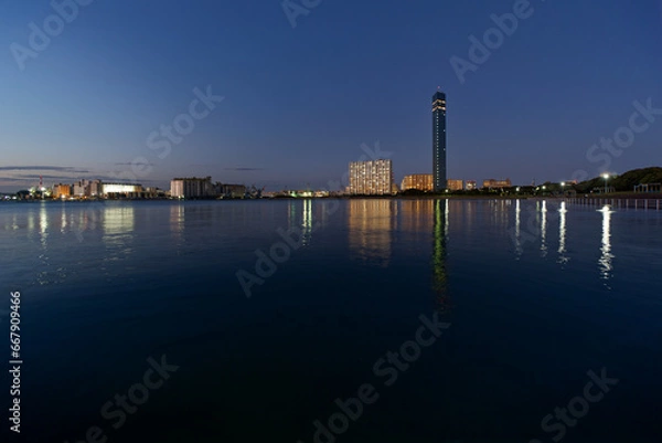 Obraz 千葉ポートパークの水鏡の夜景　千葉市
