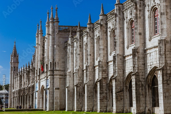 Obraz White facade of the Mosteiro dos Jerónimos