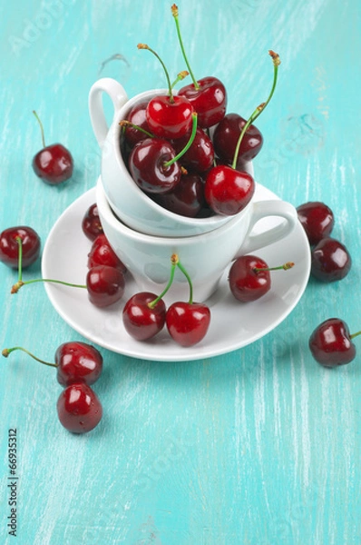 Fototapeta Cherries in cup