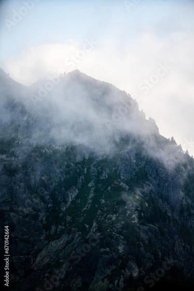 Fototapeta clouds over mountain