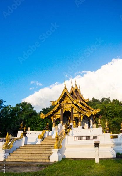 Fototapeta thai Buddhist pavilion
