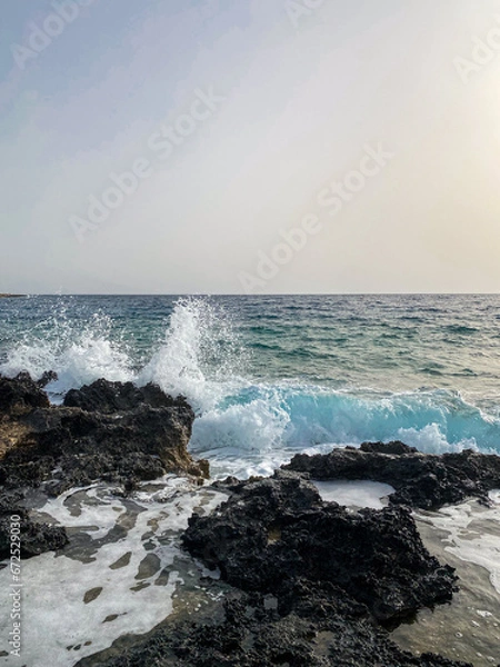 Obraz waves and rocks