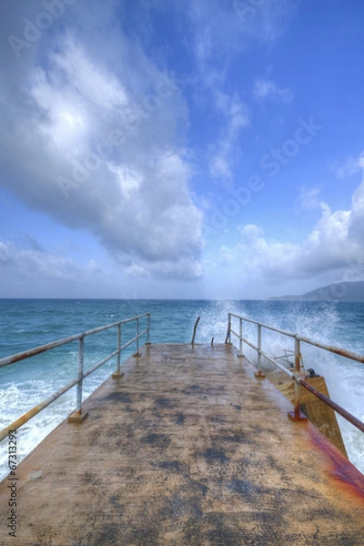 Obraz Ocean view and clouds on the bridge with heavy waves