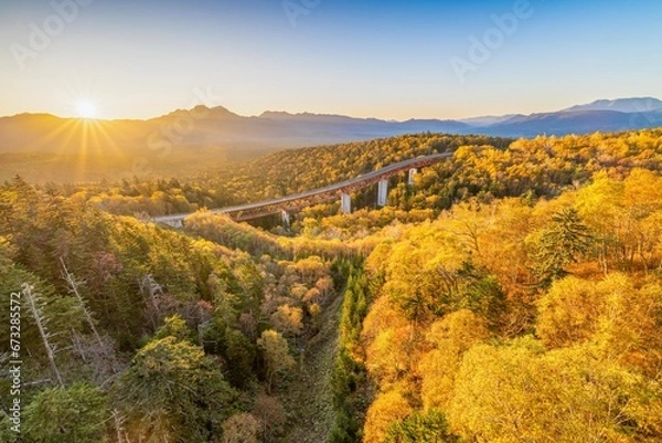 Fototapeta 北海道　秋　三国峠　絶景　朝日　朝焼け　松見大橋