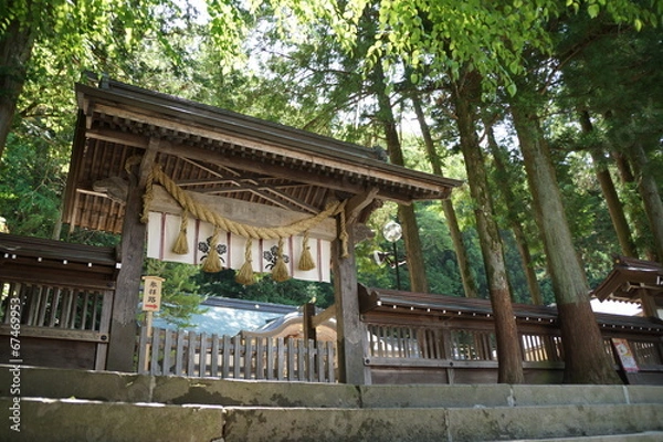 Fototapeta 諏訪大社上社本宮　堀重門