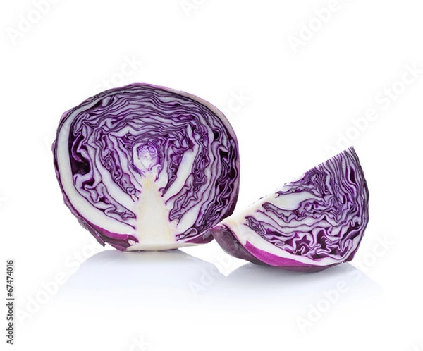 Fototapeta sliced red cabbage isolated on white