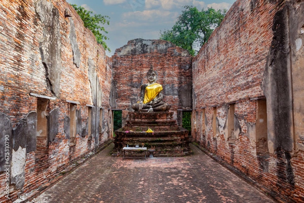 Fototapeta タイ国アユタヤの遺跡ワット・ボロム・プッターラーム