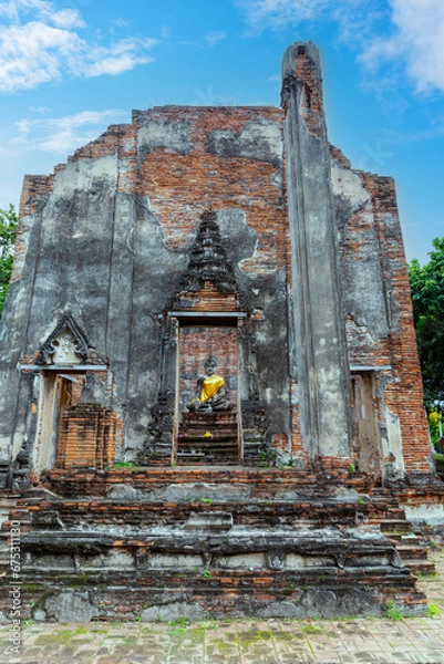 Obraz タイ国アユタヤの遺跡ワット・ボロム・プッターラーム