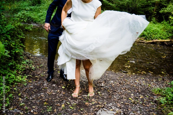 Obraz Paarshooting eines Brautpaares Wald