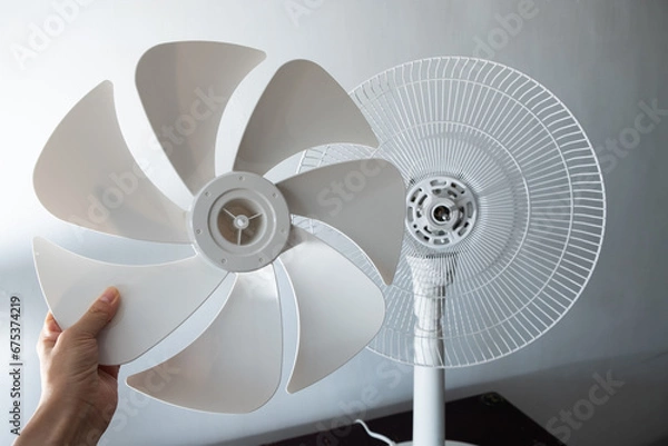 Fototapeta 汚い扇風機の掃除