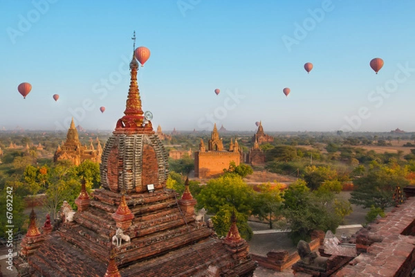 Obraz Podróż balonem w Bagan w Birmie