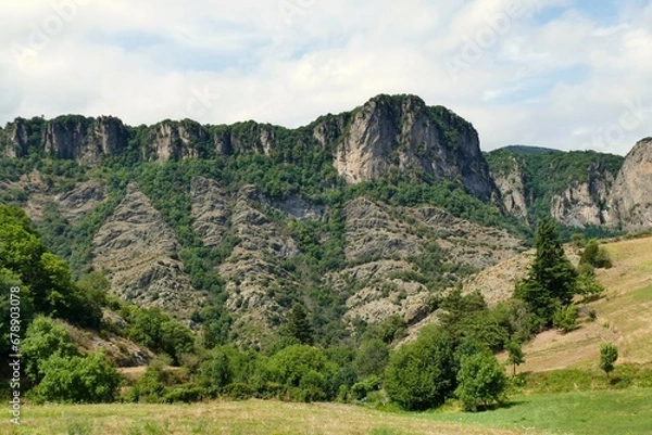 Fototapeta Les falaises d’Orques dans le parc naturel régional du Haut-Languedoc