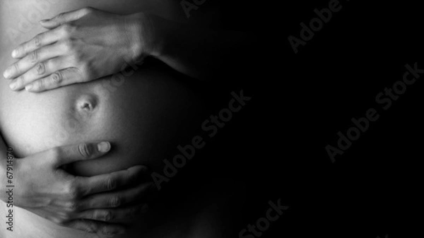 Obraz Przyszła mama trzymająca się za brzuch, cicho