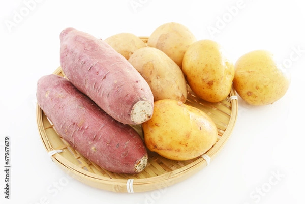 Fototapeta 新鮮なジャガイモとサツマイモ