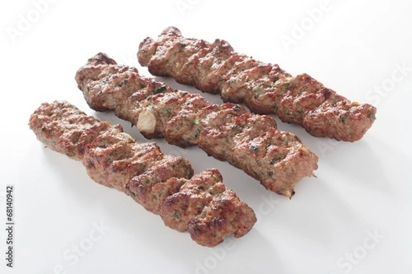 Fototapeta Lamb Kofte Kofta Shish Kebabs na białym tle