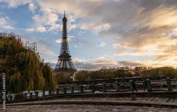 Obraz Eiffel Tower at sunrise, Paris, France. Landmark