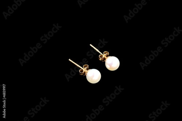 Fototapeta two pearl earrings