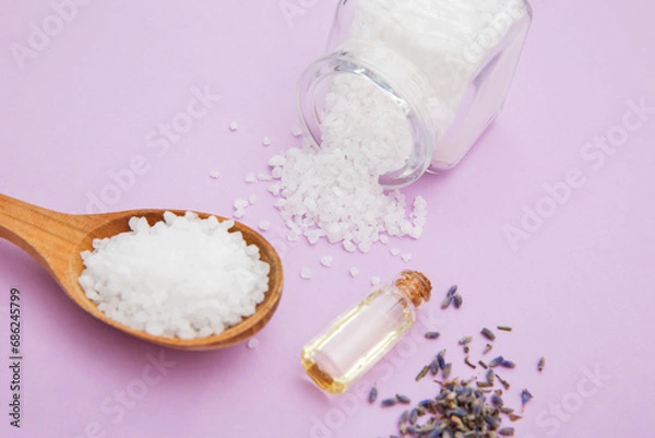 Obraz Enrichment of sea salt with lavender oil for aromatherapy