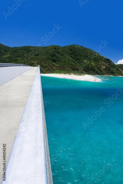 Fototapeta 沖縄の海・阿嘉大橋